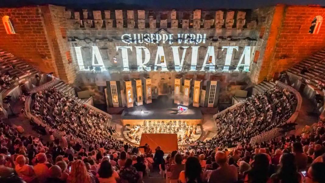 Aspendos Festivali'nde La Traviata ile Perde Kapandı 5
